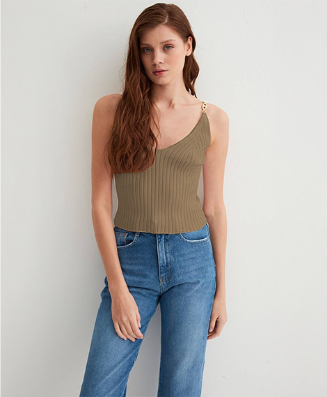 Womens Casual Tank Top With Fitted Design, Comfortable Fabric - Perfect For Everyday Wear - Beige