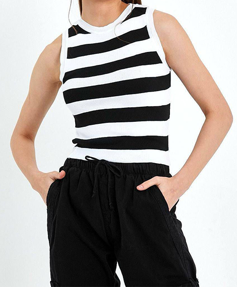 Womens Sleeveless Top: Classic Design, Horizontal Stripes, Comfortable, and Versatile - Perfect For Any Outfit - White
