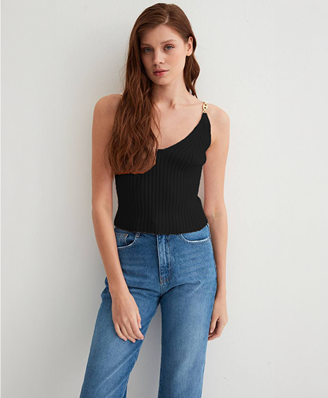 Womens Casual Tank Top With Fitted Design, Comfortable Fabric - Perfect For Everyday Wear - Black
