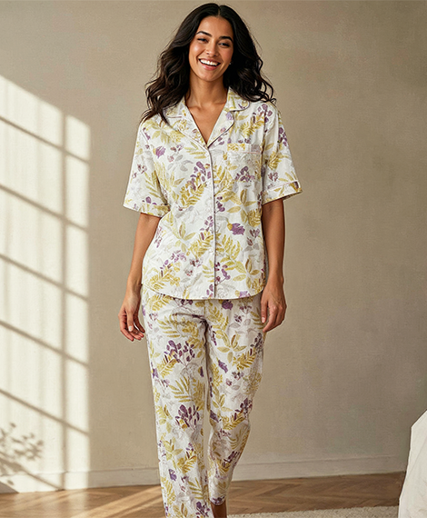 Elegant & Cozy Sleep Set: Light Floral Print Short-Sleeve Top + Matching Pants