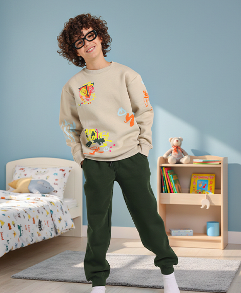 Trendy Boy's Graffiti Sweatshirt & Jogger Set