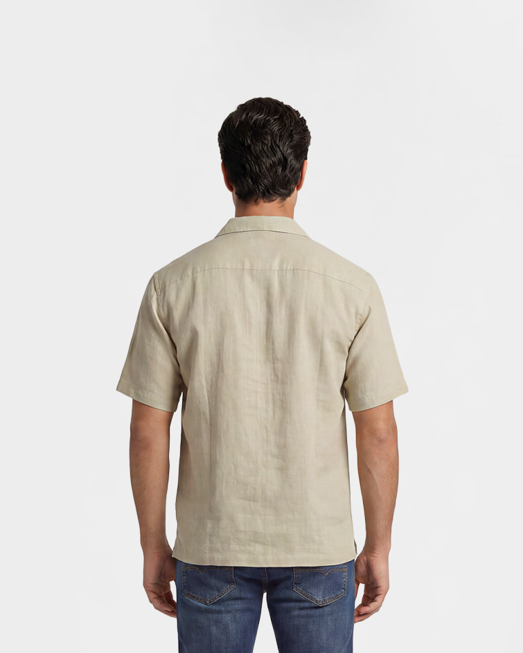 Men Classic Short-Sleeve Button-Up Shirt